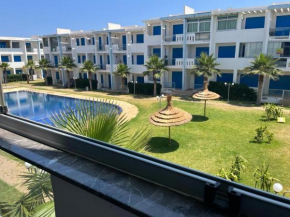 Très bel Appartement avec Piscine et Jardin